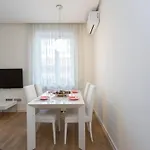 Modern Apartment In The City Center