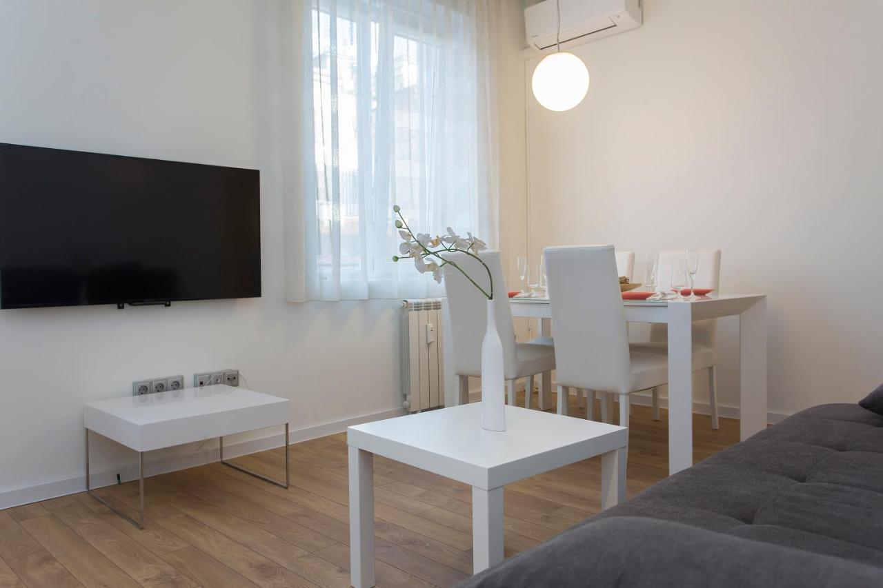 Apartment Modern In The Center Sofia